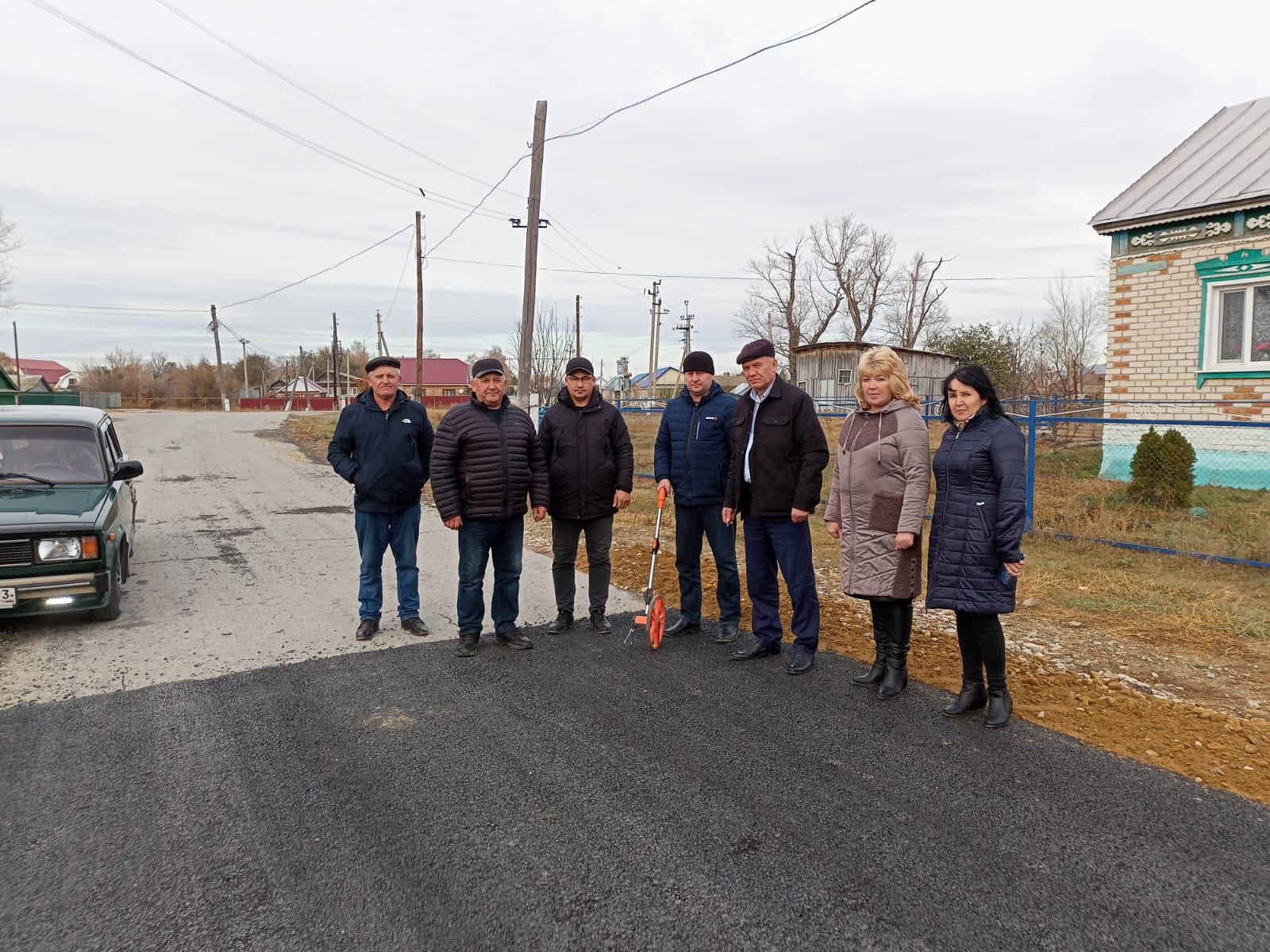 Приёмка автомобильной дороги по ул.Комсомольская д.25-27, д.45-61 с. Старый Мостяк  Старокулаткинского района с участием общественников района..